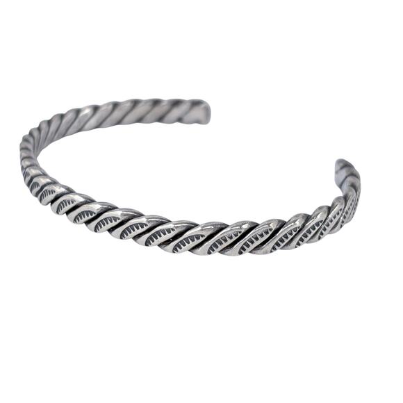 Southwest Hand Tooled Cuff Bracelet | Vintage Sterling Silver 925 | 6.5" - Picture 7 of 10